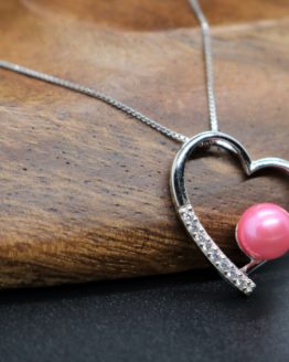 sterling silver pearl heart pendant
