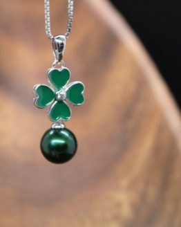 pearl four leaf clover necklace