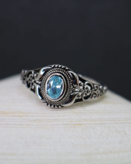 SSterling Silver Oval Aqua Blue Gemstone Ring