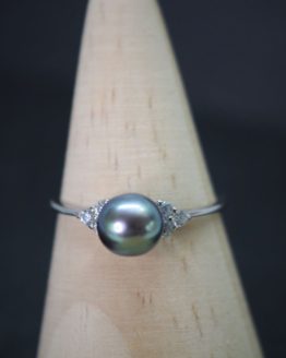 sterling silver pearl ring with stones