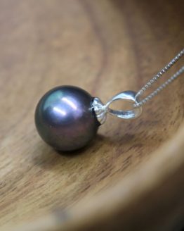 Black Edison Pearl Solitaire Necklace