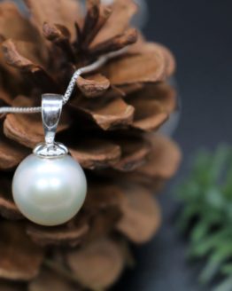 Ivory Edison Pearl Solitaire Necklace