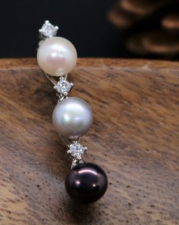 triple pearl drop pendant with ivory, silver and black freshwater pearls